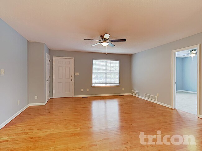 Foto del edificio - 213 Martins COurt