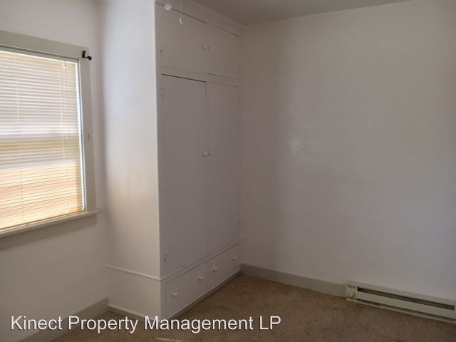 Building Photo - 108 18th Ave N