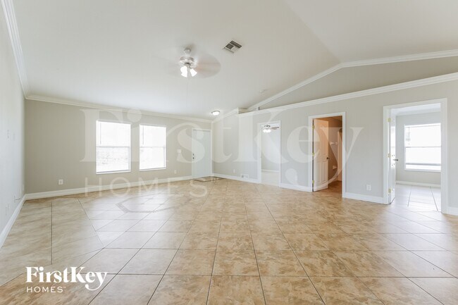 Foto del edificio - 5231 7th St W