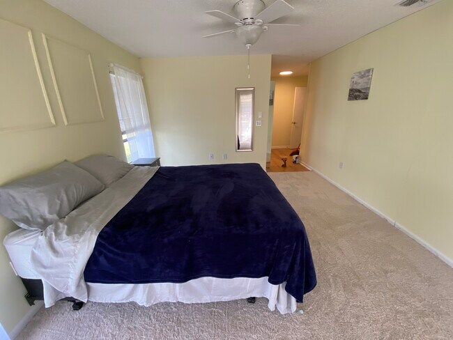 Foto del edificio - 1712 Amber Ln