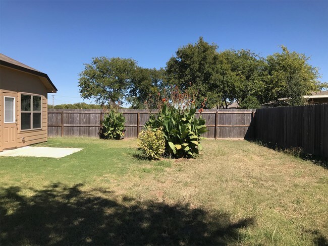 Building Photo - 531 Parkfield Ln