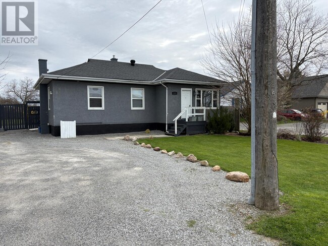 Building Photo - 1341 Niagara Stone Rd