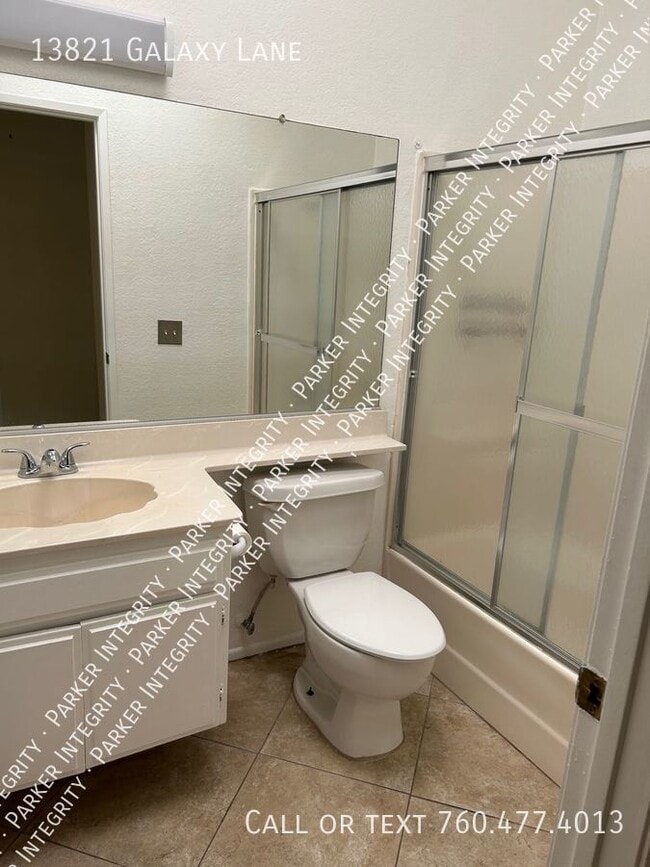 Foto del edificio - 13821 Galaxy Ln