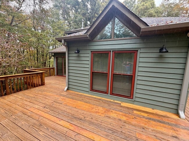 Foto del edificio - 160 Lystra Hills Ln