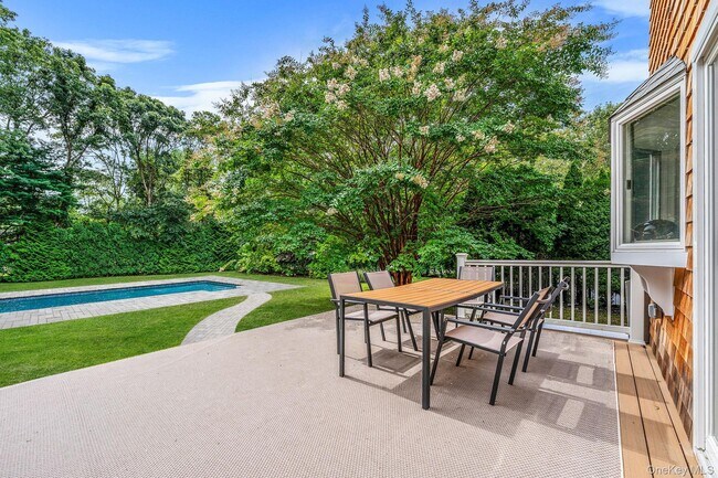 Foto del edificio - 19 Pine Tree Ln