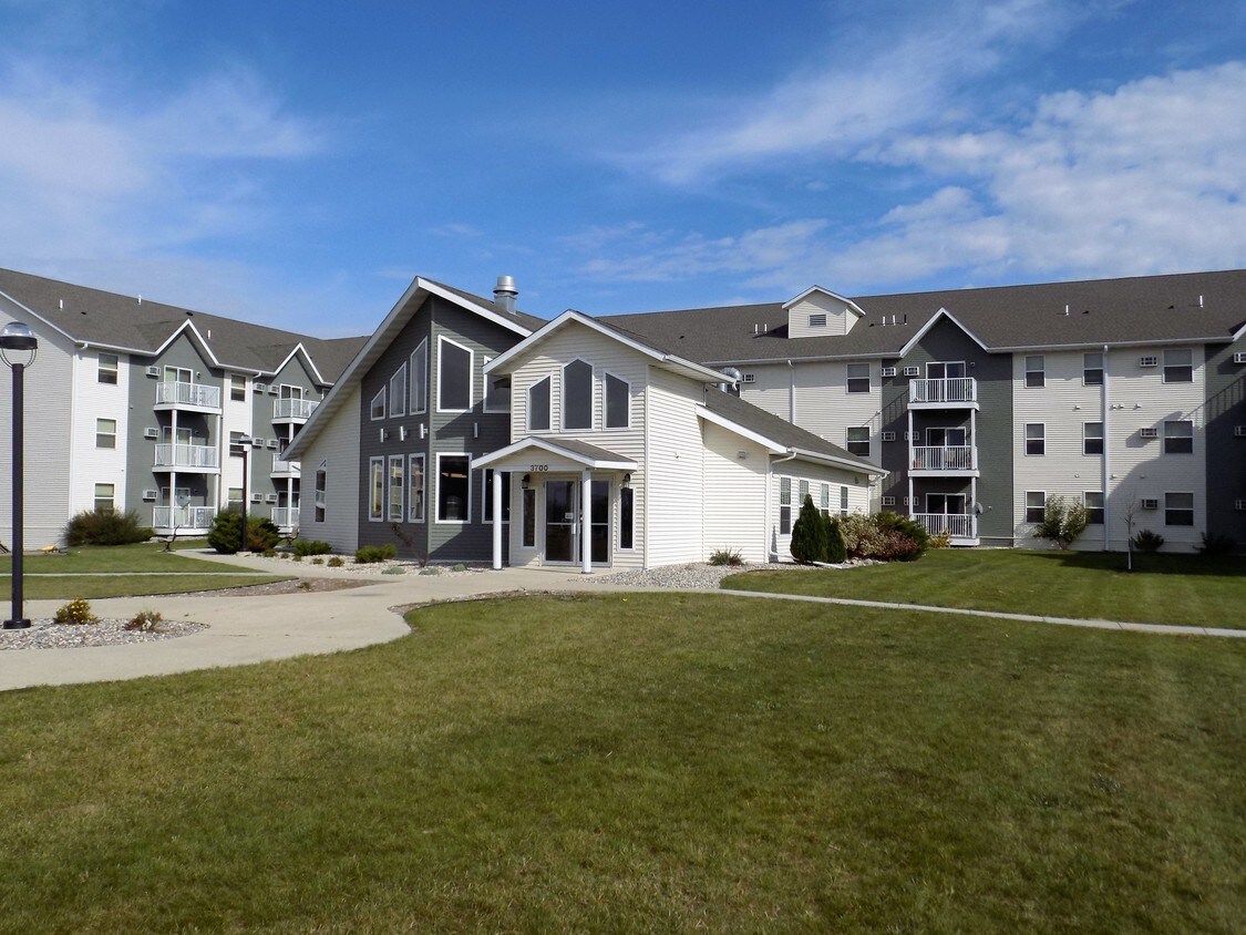 Station 3700 Apartments Apartments Fargo, ND
