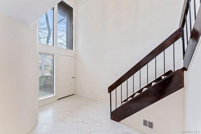 Foto del edificio - 277 Vista Dr