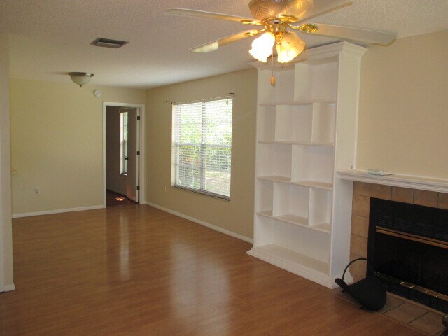 Foto principal - 3626 59th Ave W