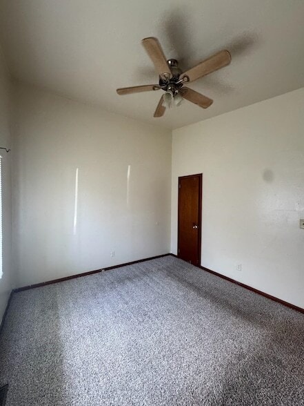Building Photo - 1850 Ivy Ln