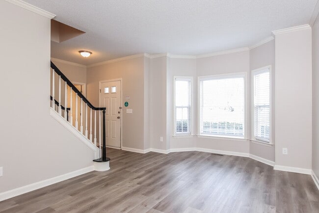 Building Photo - 5828 Waterford Landing Ct