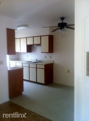 Foto del edificio - 227 E Plum St