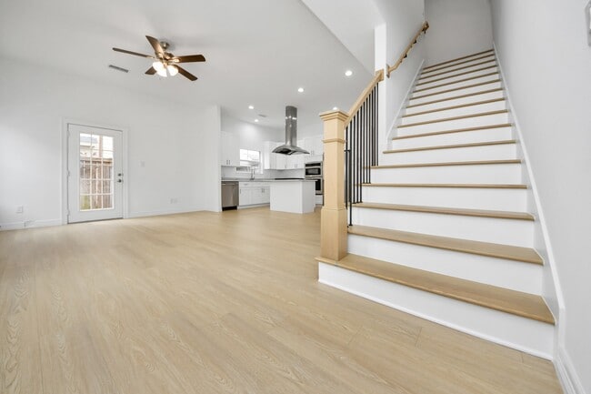 Foto del edificio - 917 McKinney Park Ln