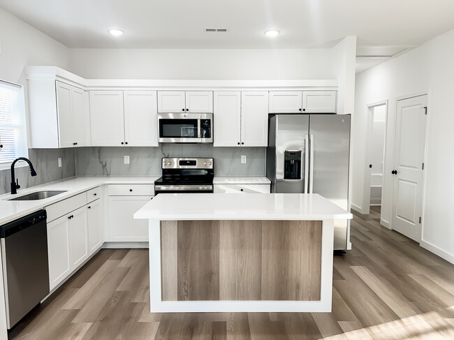 Foto del edificio - 2279 Old Furnace Rd