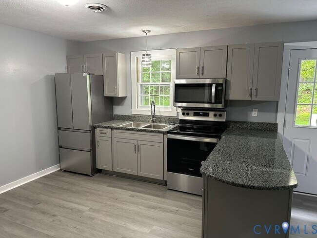 Foto del edificio - 2767 Birdsong Ln