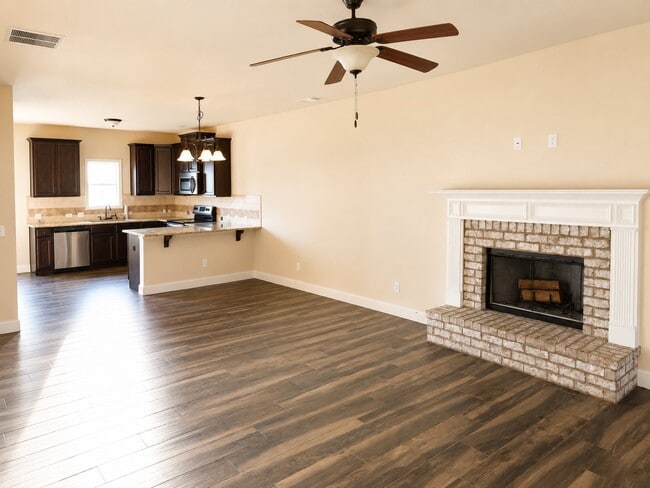 Foto del edificio - 107 Truman Ct