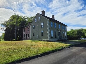 Building Photo - 166 Old Providence Rd