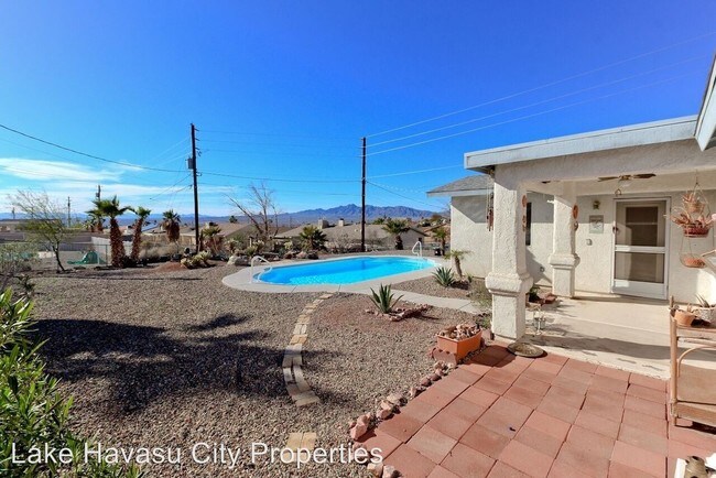 Foto del edificio - 2 br, 2 bath House - 1545 Avalon Avenue
