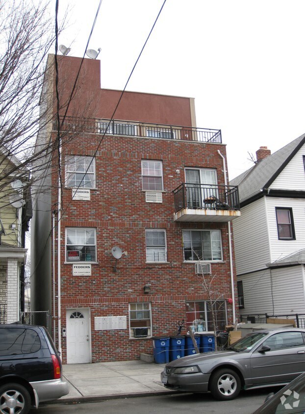 Primary Photo - 3753 99th St