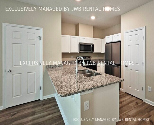 Building Photo - 9850 Fiddleback Ln