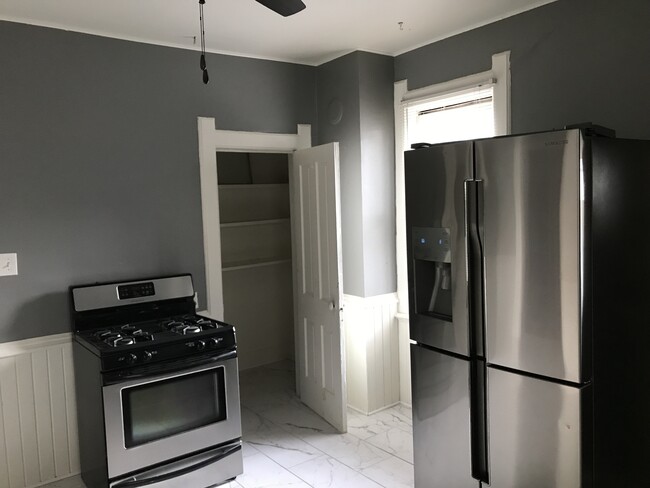 Foto del edificio - 1686 N Franklin Pl
