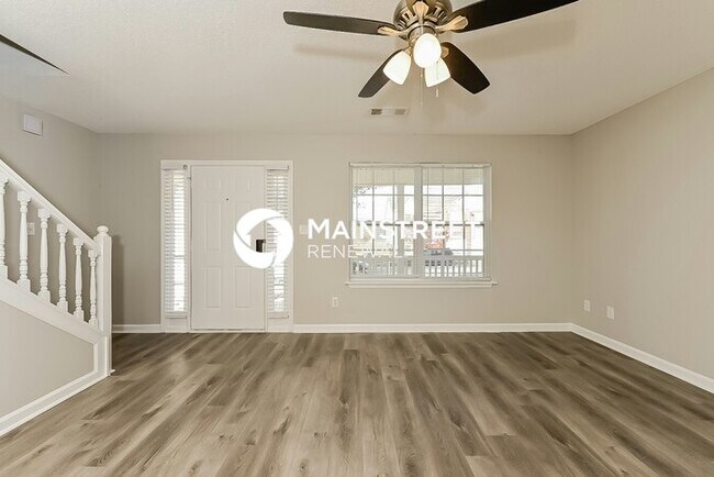 Foto del edificio - 3 Bedroom Pet-Friendly Home in ELLENWOOD, ...