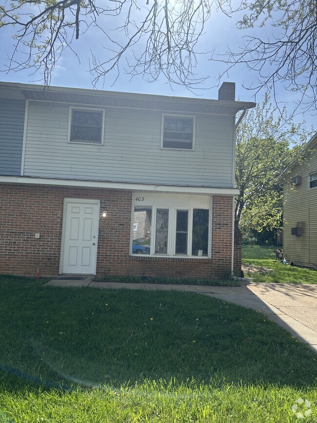 Building Photo - 403 Juniper St