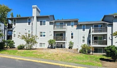 Building Photo - 6700 NE 182nd St