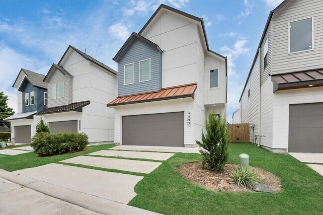 Building Photo - 4407 Abaco Ln