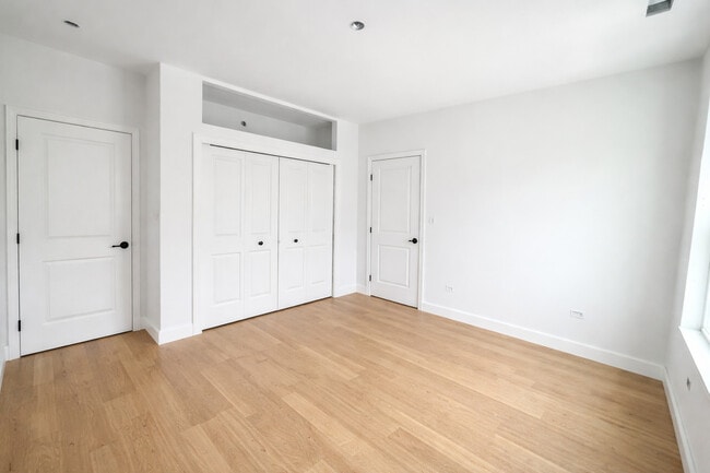 Foto del edificio - 3340 W Evergreen Ave