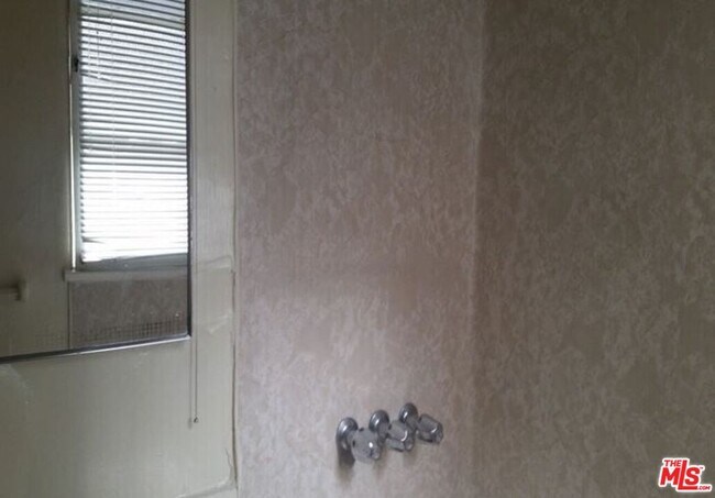 Foto del edificio - 665 Cochran Ave