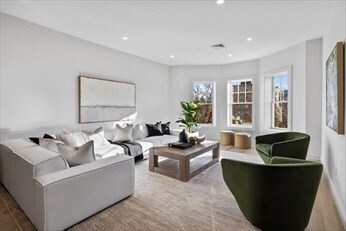 Foto del edificio - 1574 Beacon St
