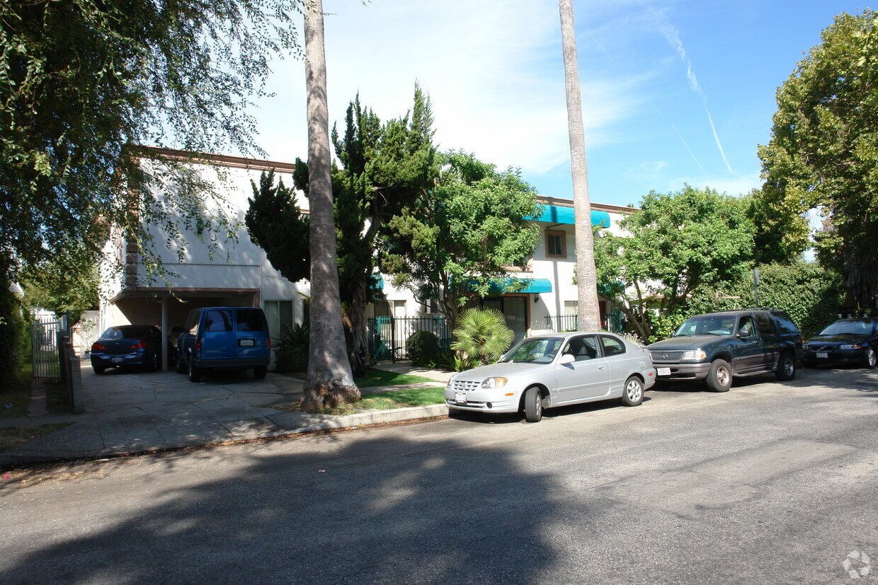 Building Photo - 5233 Tilden Ave