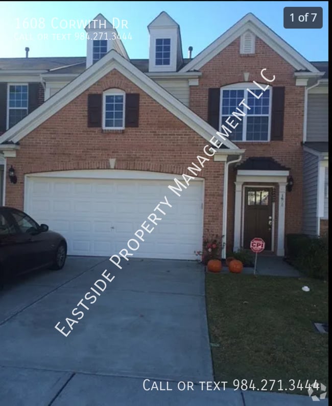 Building Photo - 1608 Corwith Dr