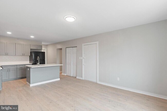 Foto del edificio - 330 Hermitage St