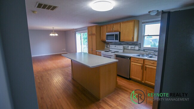 Foto del edificio - 6426 Silver Pheasant Ct