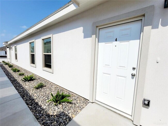 Foto del edificio - 5700 Sandpiper Ave