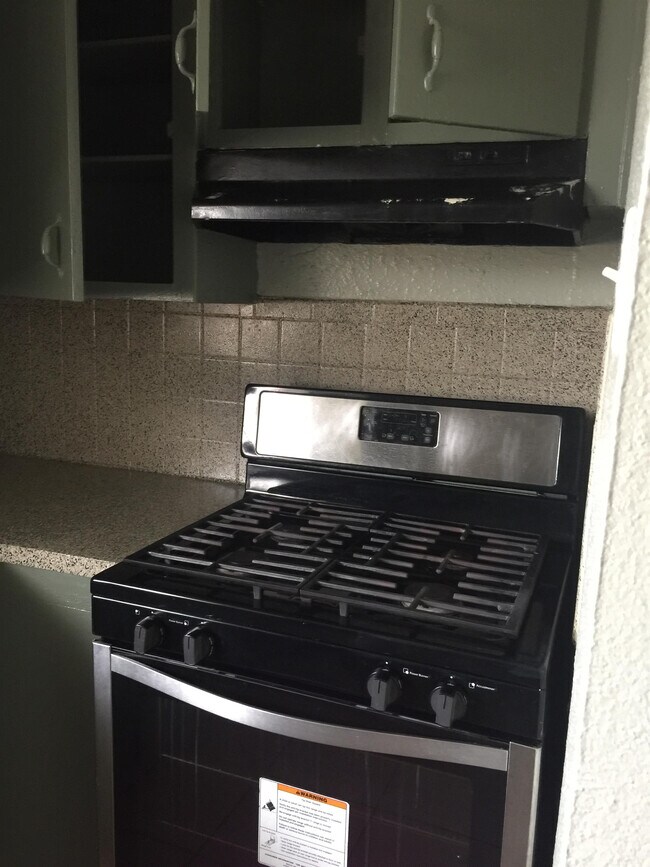 1706 Pasadena Blvd Unit 70, Pasadena, TX 77502 Apartment for Rent in