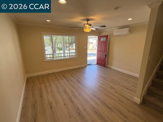 Foto del edificio - 1487 Carmel Dr