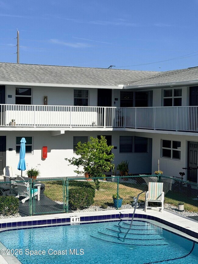 Foto del edificio - 8521 Canaveral Blvd