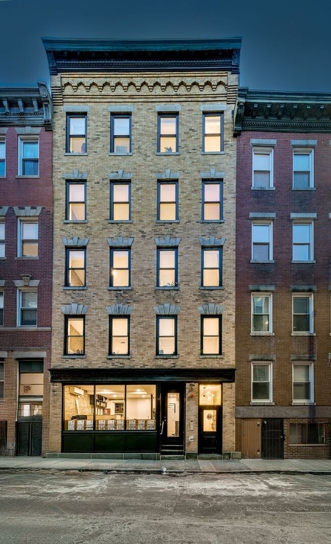 Building Photo - 60 N Margin St