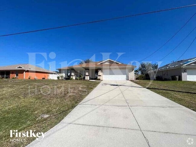 Building Photo - 1805 NW 16th Pl