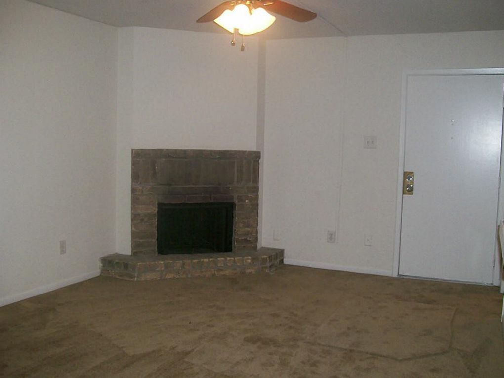 Primary Photo - 9000 Bissonnet St