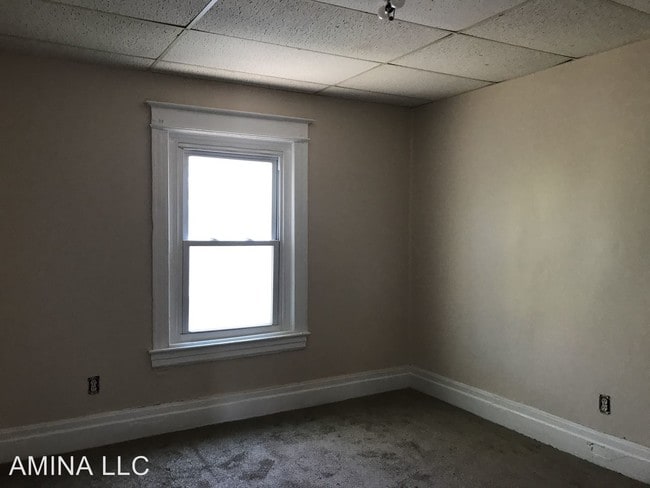 Building Photo - 388 1st St