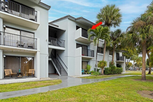 Foto del edificio - 7070 NW 179th St