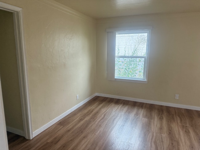 Foto del edificio - 216 E 108th St