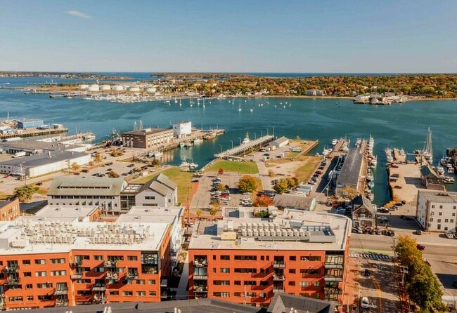 Foto del edificio - 383 Commercial St