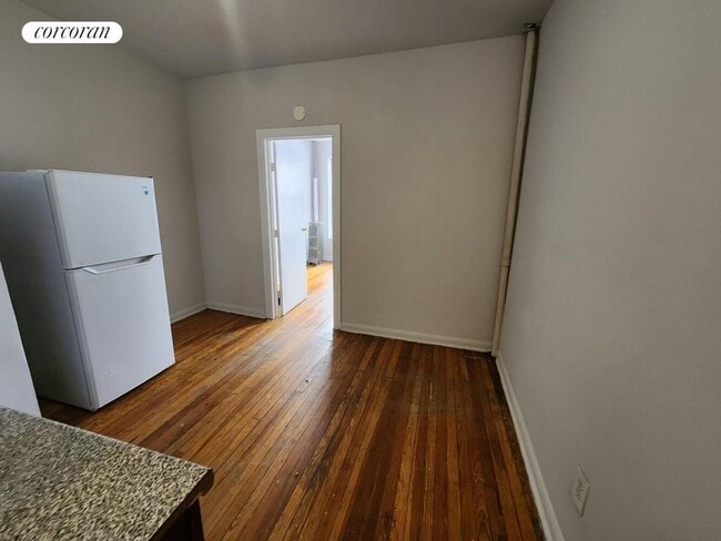 Building Photo - 265 W 146th St