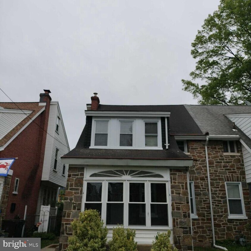 Primary Photo - 803 W 24th St