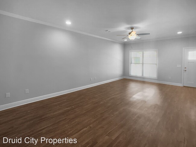 Building Photo - 5245 University Gardens Dr