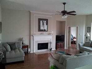Building Photo - 4434 Grove Park Dr